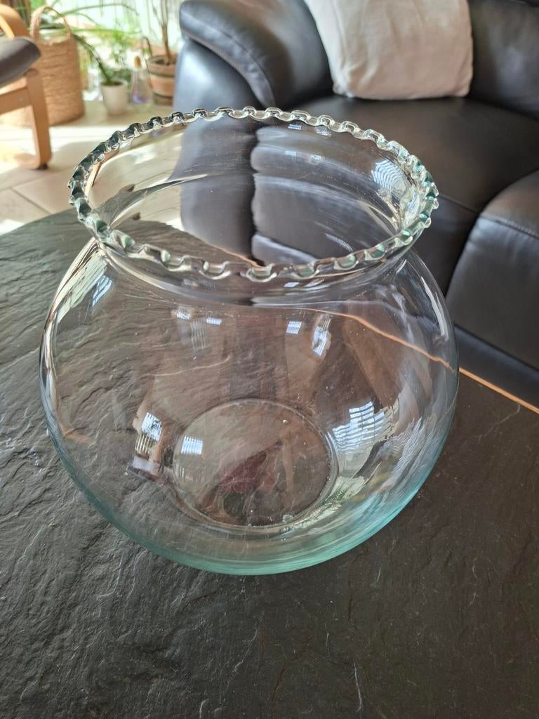 Aquarium rond en verre., Enlèvement