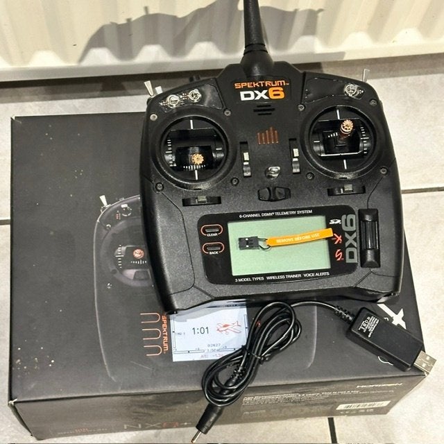 Spektrum transmitter DX6 gen2 telemetrie-spraak & Li-ion, Ophalen of Verzenden, Zo goed als nieuw, Elektro