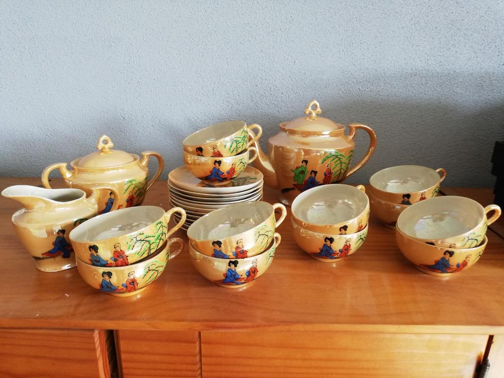 Servies in chinees porcelein, Antiek en Kunst, Ophalen