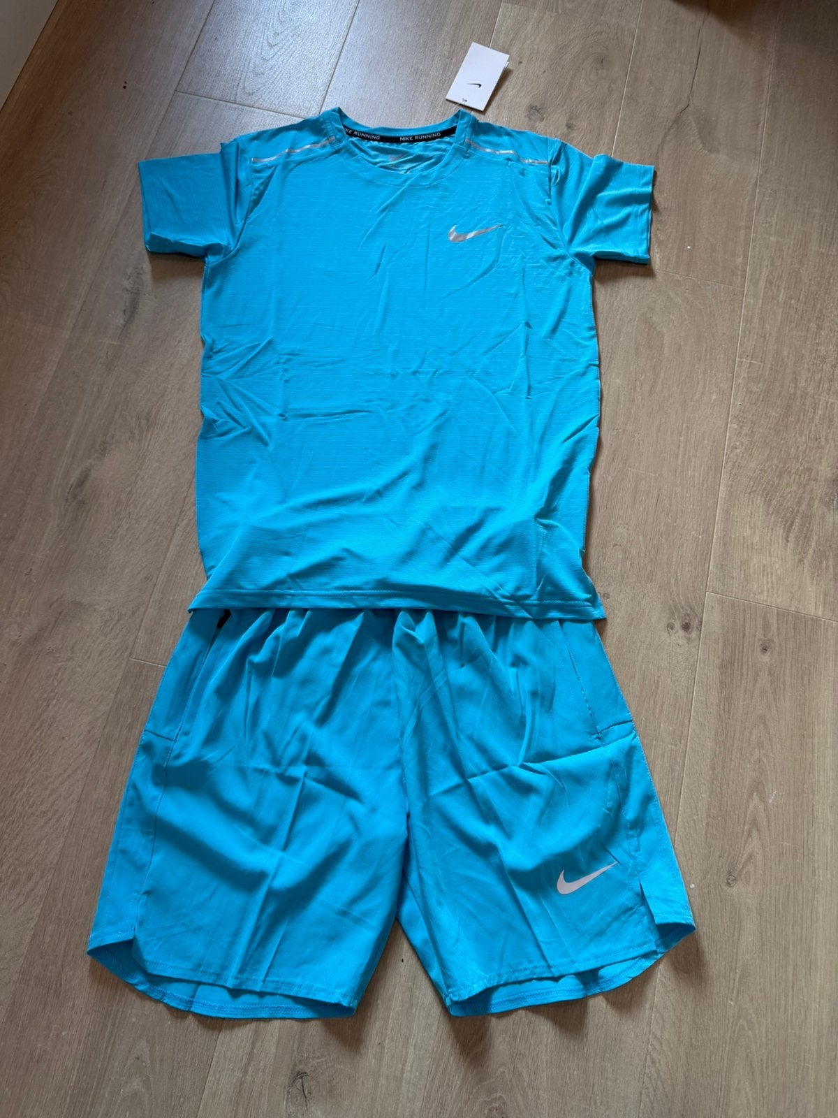 Ensemble Nike, Vêtements | Femmes, Enlèvement ou Envoi, Neuf