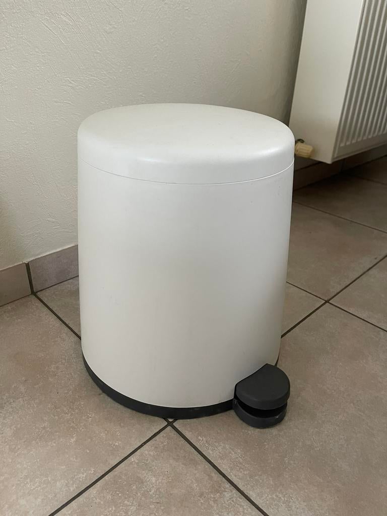 Snäpp vuilbak ikea, Ophalen, Zo goed als nieuw