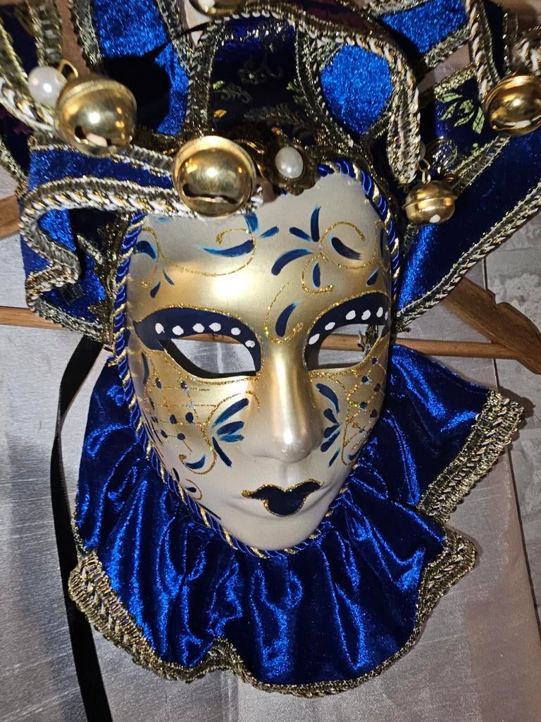 Masque carnaval venise, Enlèvement ou Envoi