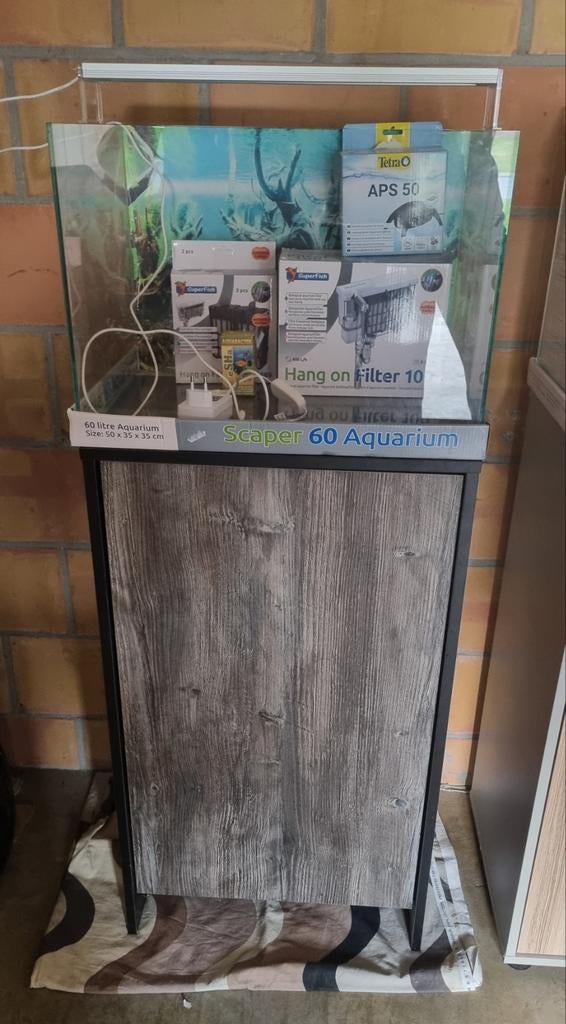 Nieuw aquarium met kast en toebehoren, Ophalen