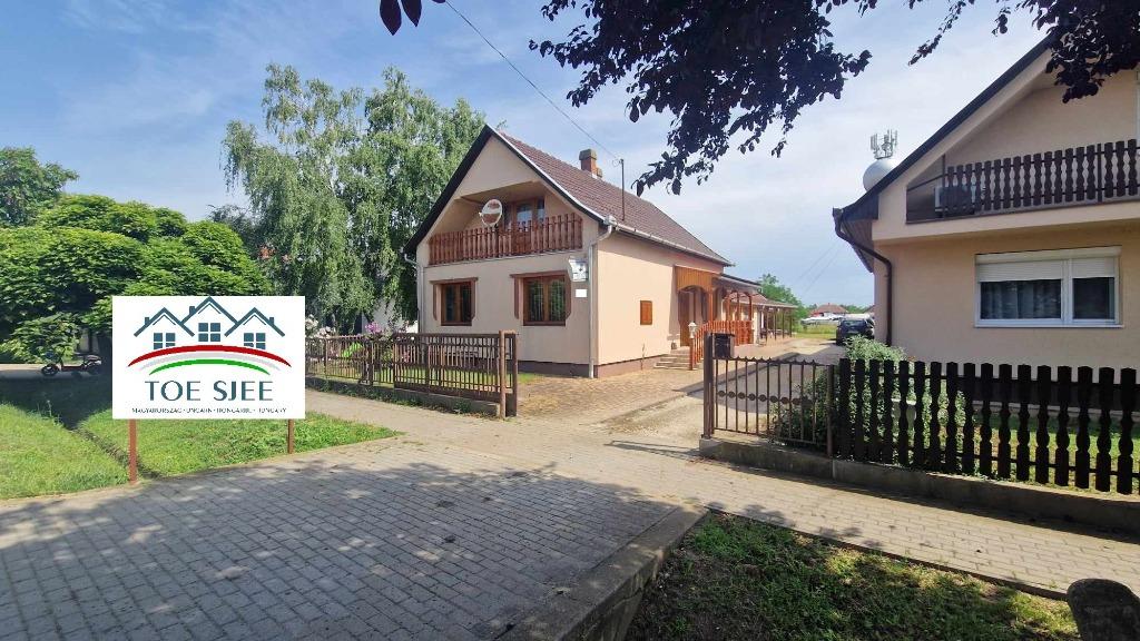 Te koop in Hongarije -Abádszalók (idn240626), Immo, Overige soorten, Overig Europa, 150 m², Stad