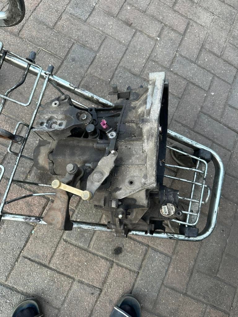 Versnellingsbakken 1.1 benzin citroen peugeot, Ophalen, Peugeot