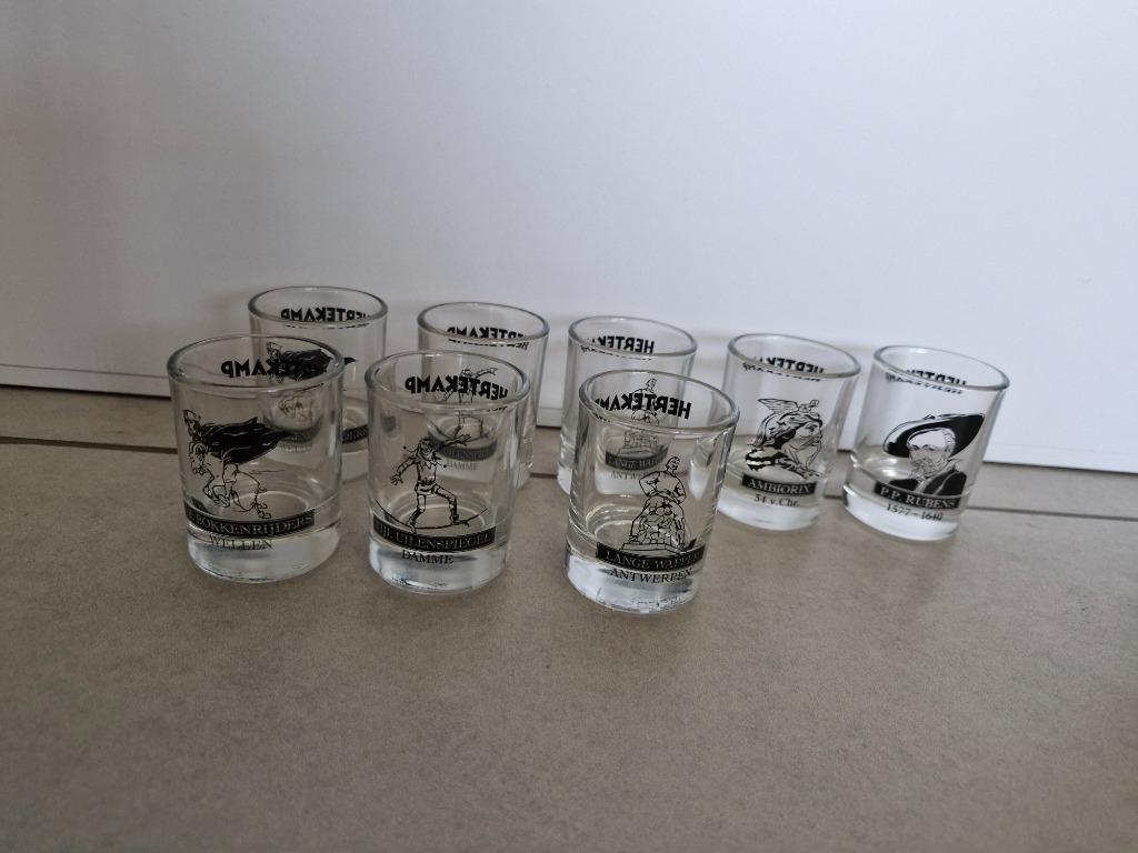 shotglazen Hertekamp €5 per stuk, Verzenden, Zo goed als nieuw, Borrel- of Shotglas