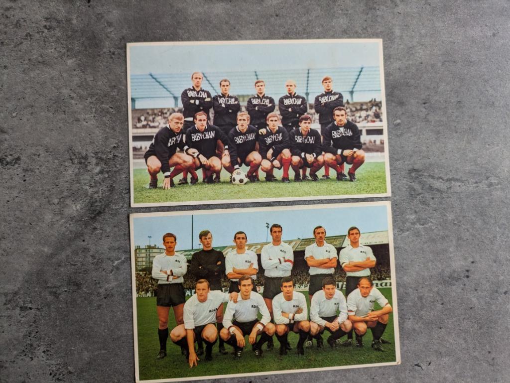 CARTES POSTALES ÉQUIPES DE FOOTBALL FIN DES ANNÉES 60 2X, Hobby & Loisirs créatifs, Autocollants & Images, Envoi, Comme neuf