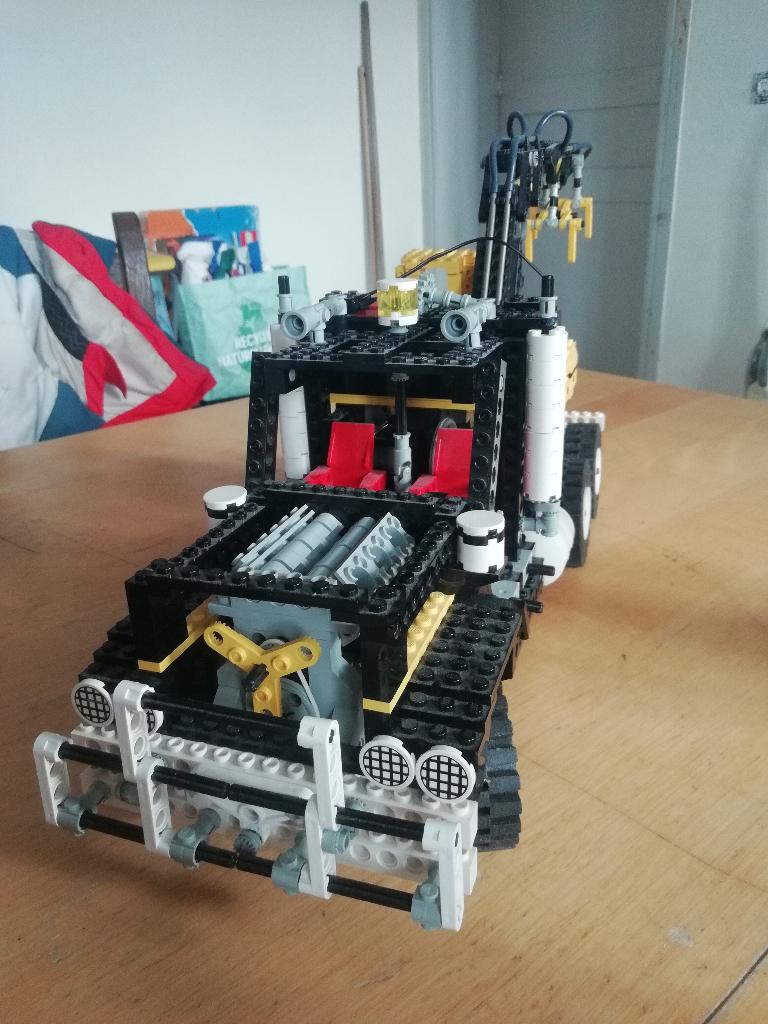 Lego Technic 8868 Camion-grue Air Tech Claw Rig complet, Lego, Ensemble complet, Comme neuf, Enlèvement
