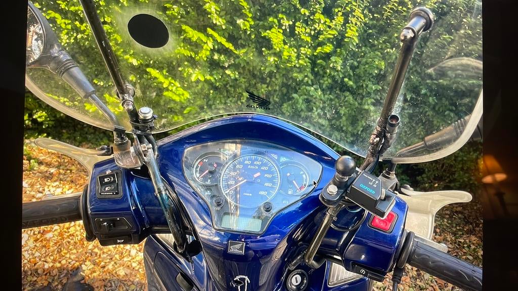 Honda SH 300, Motoren, Motoren | Honda, Motorrijbewijs A, Traction Control, Particulier, 1 cilinder