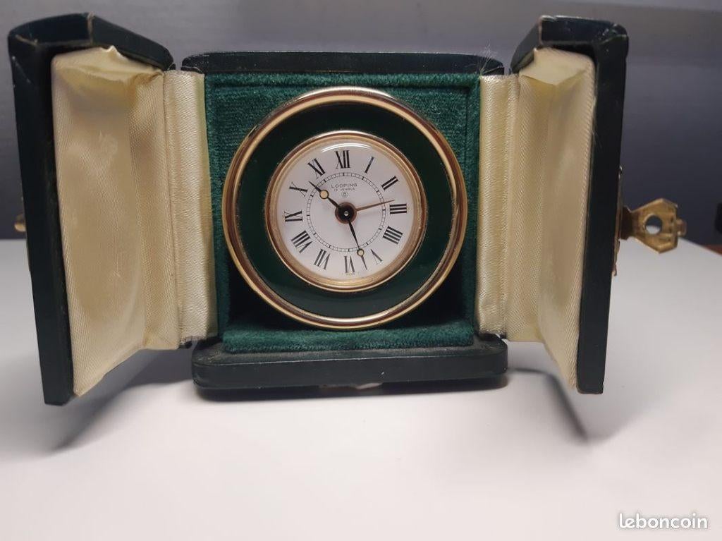 Kleine reiswekker in zijn etui, Ophalen of Verzenden