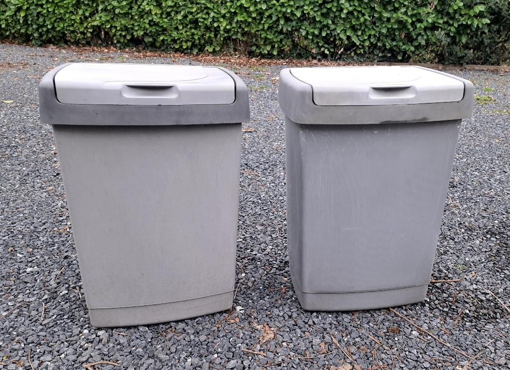 Poubelle Curver 50 l (2 disponibles), Maison & Meubles, Accessoires pour la Maison | Poubelles, 40 litres ou plus, Enlèvement