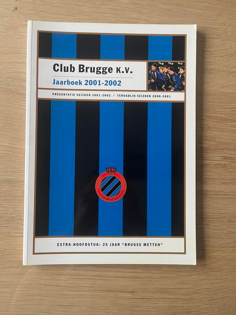 Jaarboek Club Brugge - 2001-2002, Verzamelen, Ophalen, Zo goed als nieuw, Boek of Tijdschrift