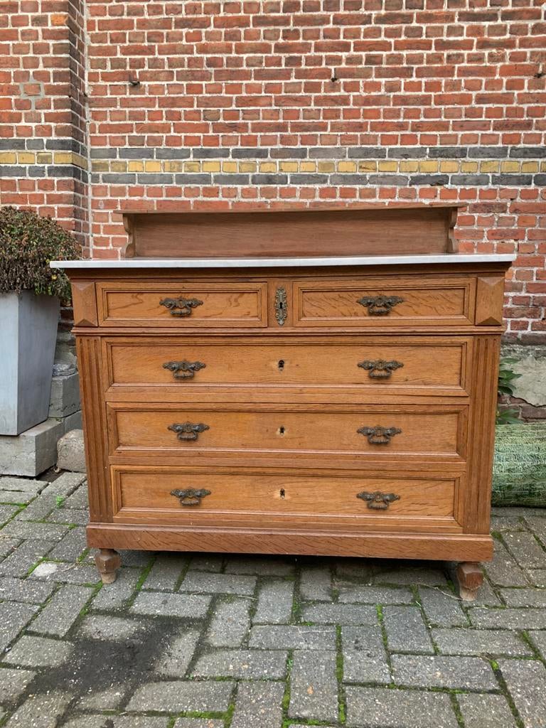 Vintage volhouten comodekast met marmeren blad, Huis en Inrichting, Ophalen, Gebruikt, 100 tot 150 cm, 5 laden of meer