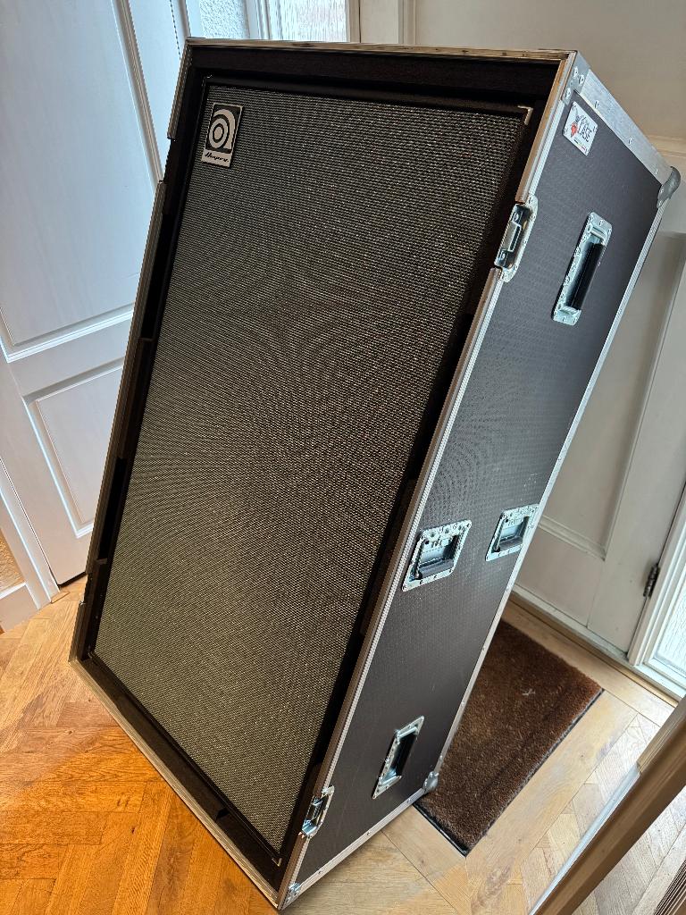 Ampeg 8x10 SVT Heritage USA + eXtreme Flightcase, Musique & Instruments, Enlèvement ou Envoi, Comme neuf, Guitare basse, 100 watts ou plus