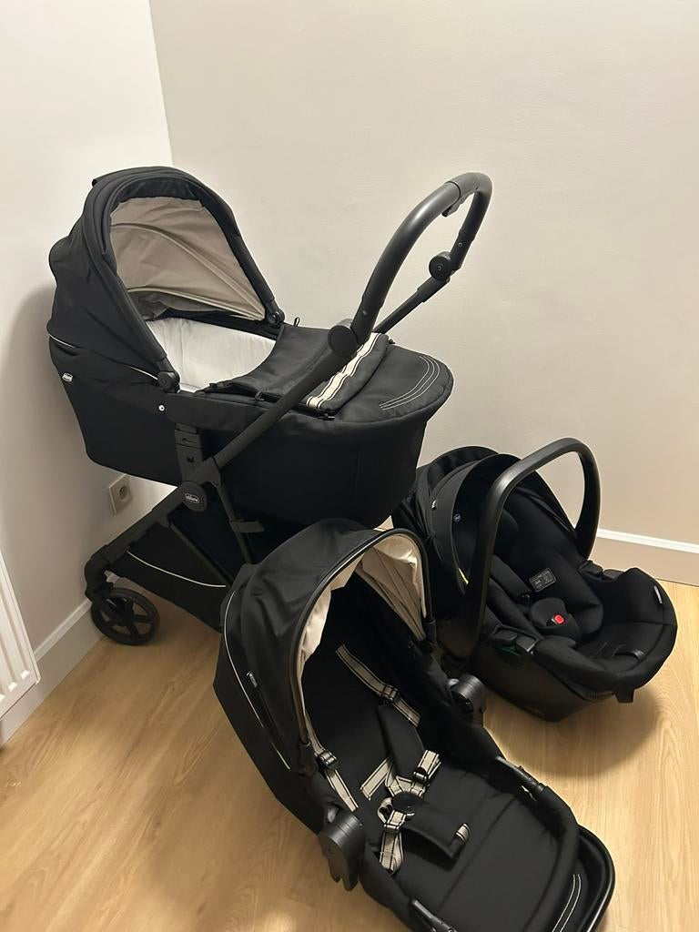 Lot complet NEUF Poussette Cododo Baignoire avec accessoires, Enfants & Bébés, Poussettes & Combinaisons, Neuf, Autres marques