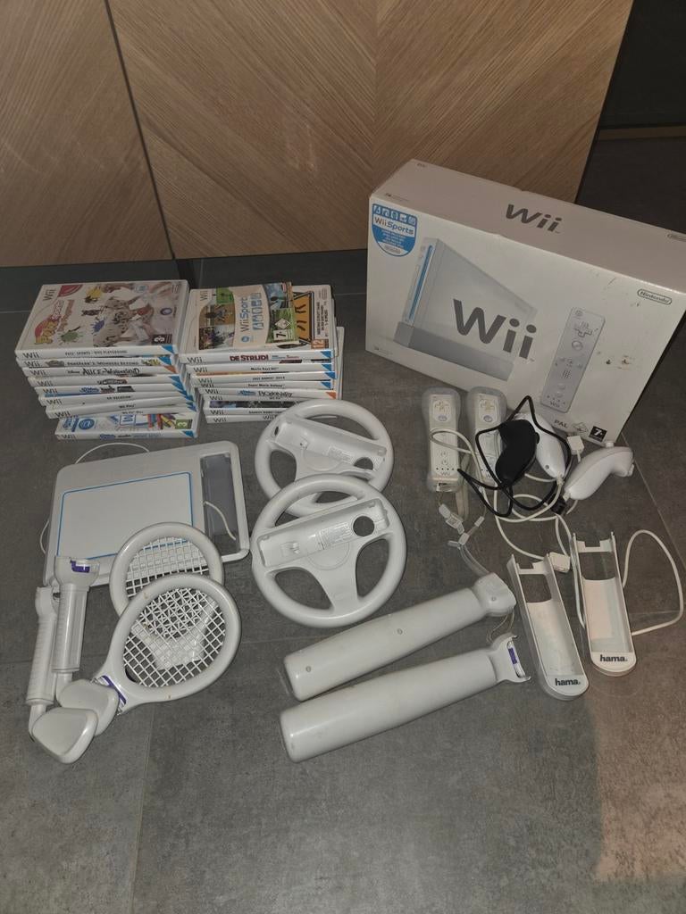 Nintendo wii + 20 spelletjes + toebehoren, Ophalen, Gebruikt, Met 2 controllers, Met stuurtje
