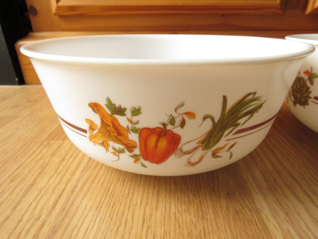 vintage arcopal 2 grands bols saladier motif légumes potager, Enlèvement ou Envoi, Comme neuf, Récipient(s)