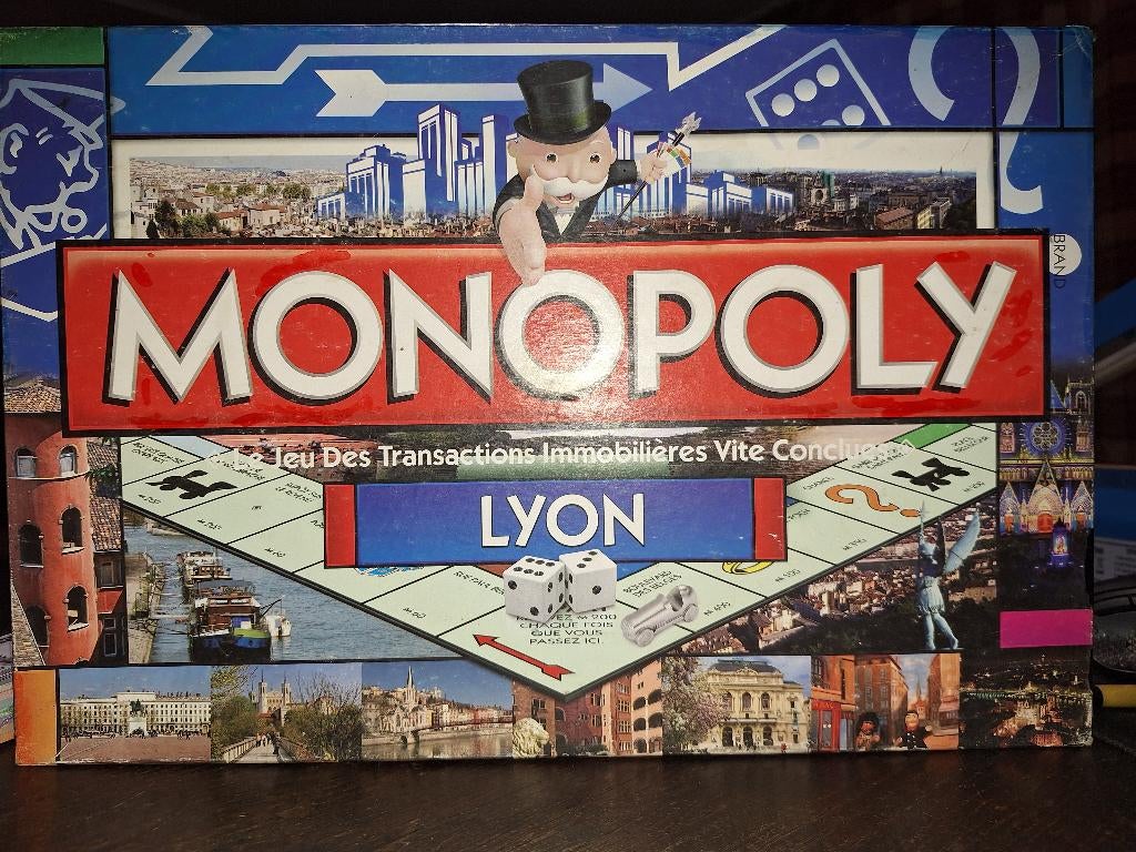 MONOPOLY LYON 2010, Cinq joueurs ou plus, Enlèvement ou Envoi, Utilisé, Hasbro