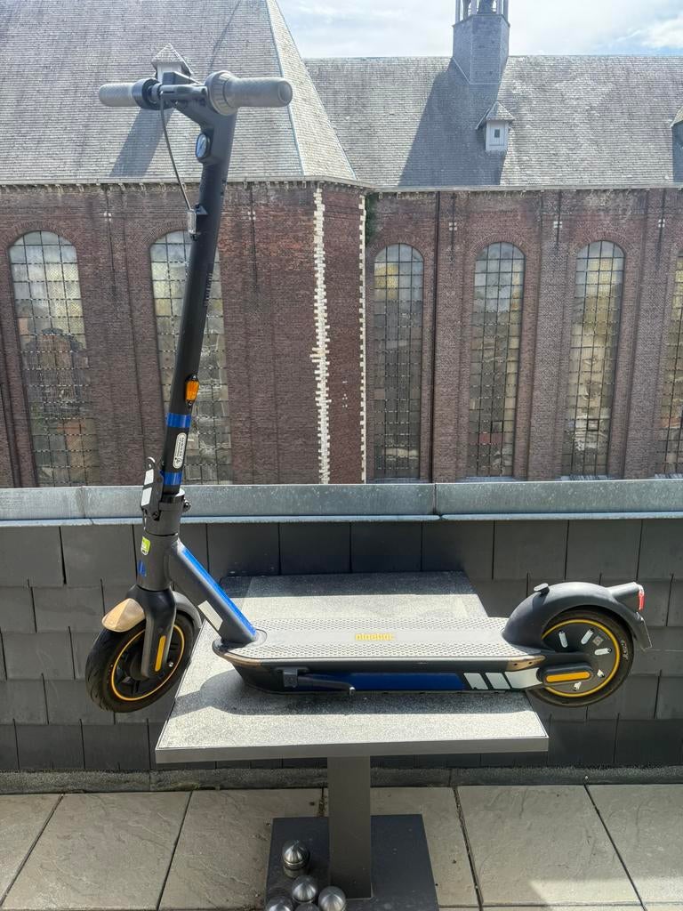 Nine bot G30e ||, Fietsen en Brommers, Ophalen, Zo goed als nieuw