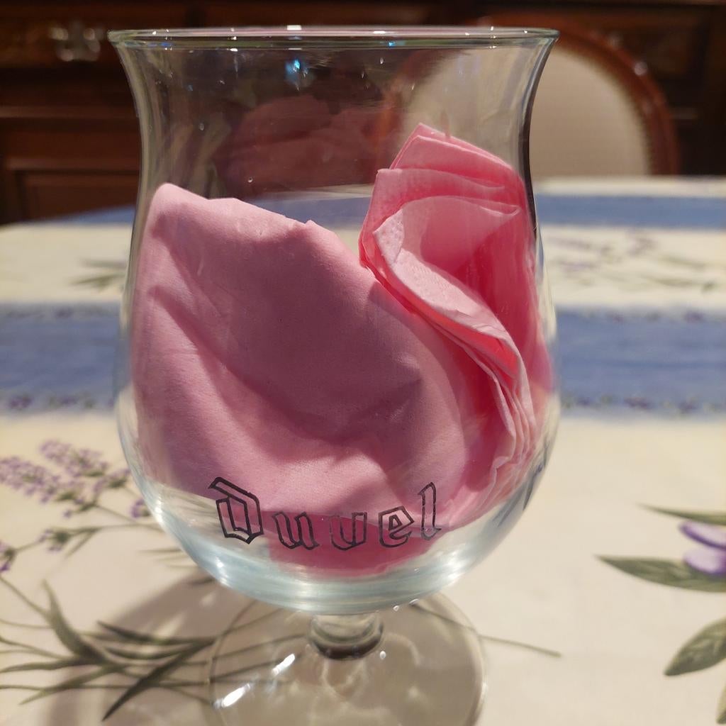 Oude duvel glas met de tekst van het glas, Enlèvement ou Envoi, Comme neuf