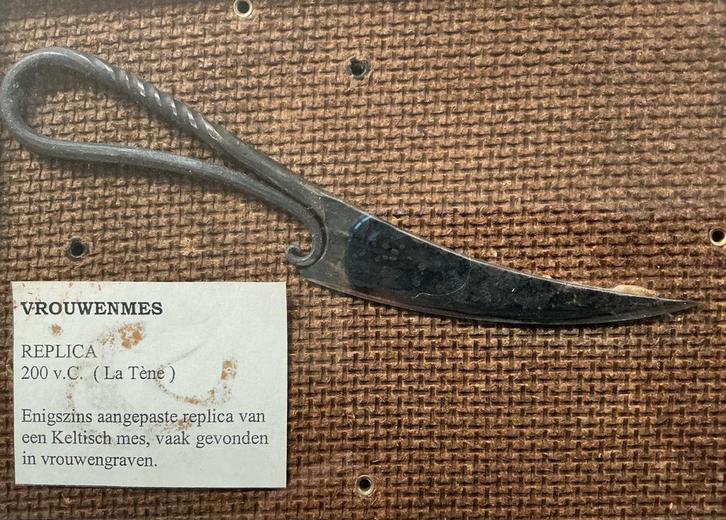 Couteau Replica 200 B.C. pour femmes, Enlèvement ou Envoi
