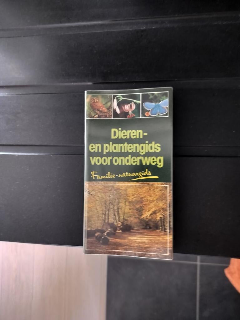 Dieren- en plantengids voor onderweg, Ophalen, Zo goed als nieuw