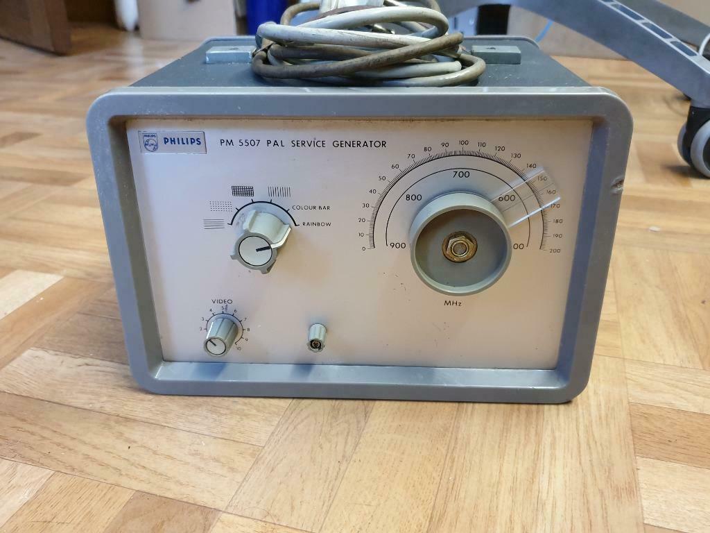 kn0258: PAL service generator philips PM 5507 zeer oud toest, Enlèvement ou Envoi, Utilisé