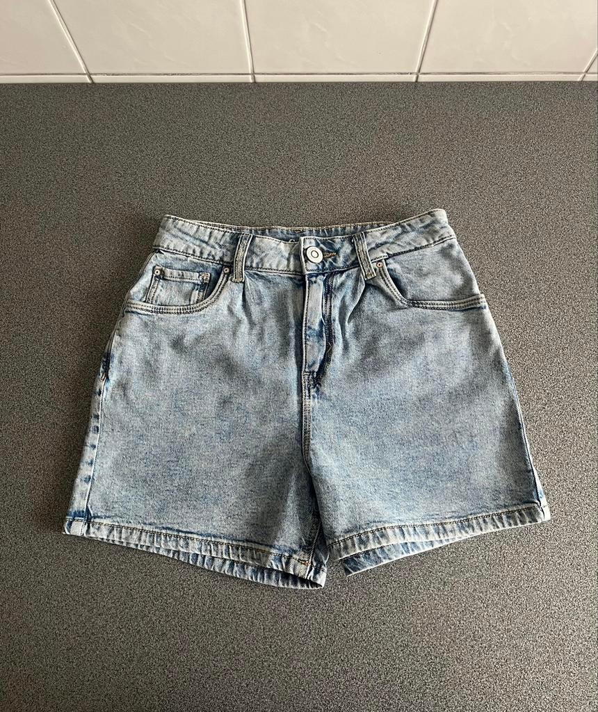 Jeansshort C&A - maat 164, Kinderen en Baby's, Kinderkleding | Maat 164, Broek, C&A, Meisje, Ophalen of Verzenden