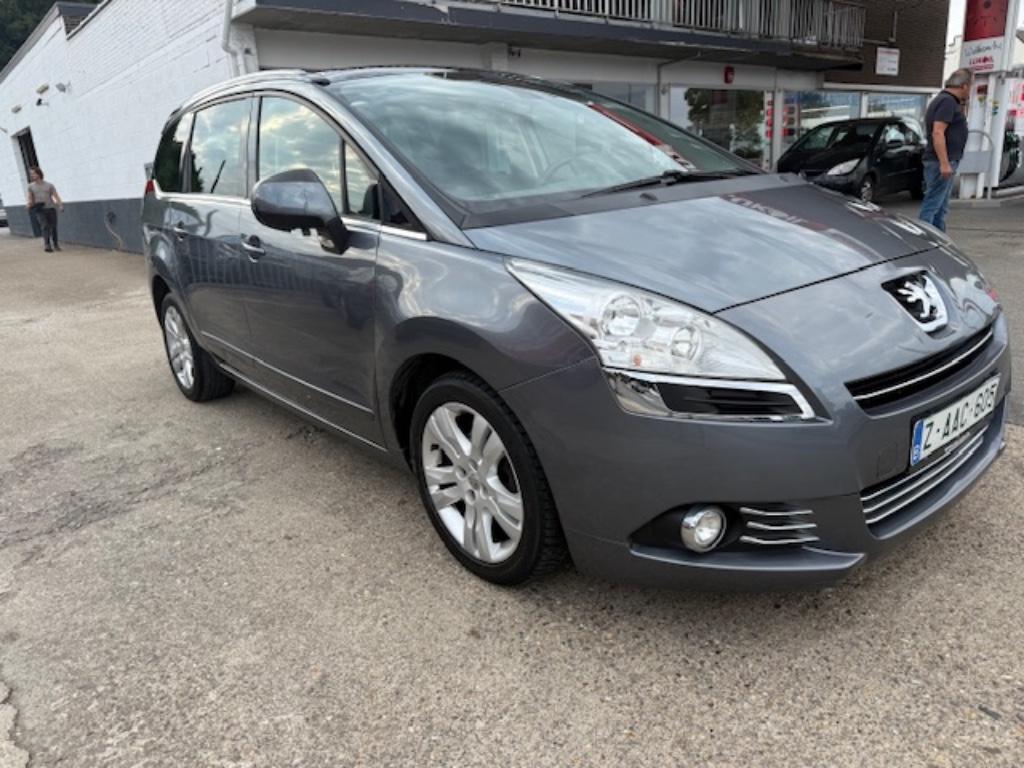 Peugeot 5008 1600 Diesel! Airco Pano PDC ALU! TOP!, Auto's, Euro 5, Monovolume, 82 kW, 4 cilinders