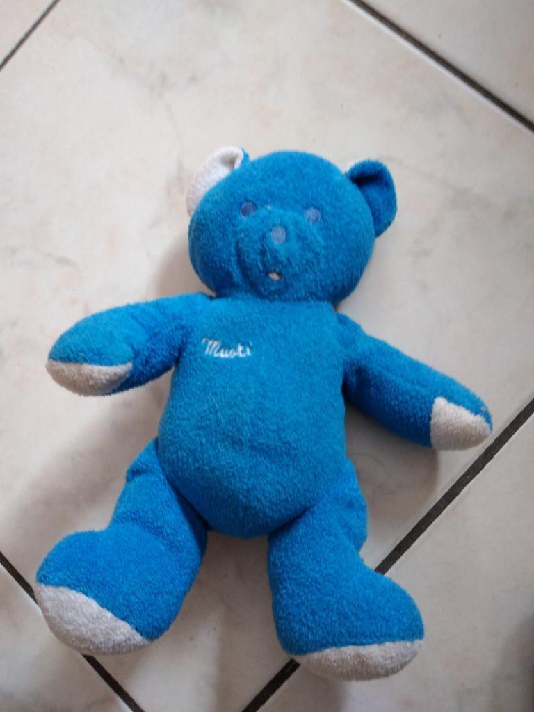 knuffel musti(doos10), Kinderen en Baby's, Speelgoed | Knuffels en Pluche, Ophalen of Verzenden, Nieuw, Beer