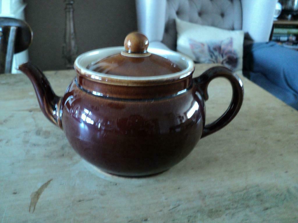 VILLEROY EN BOCH BRUINE THEEPOT, Ophalen of Verzenden