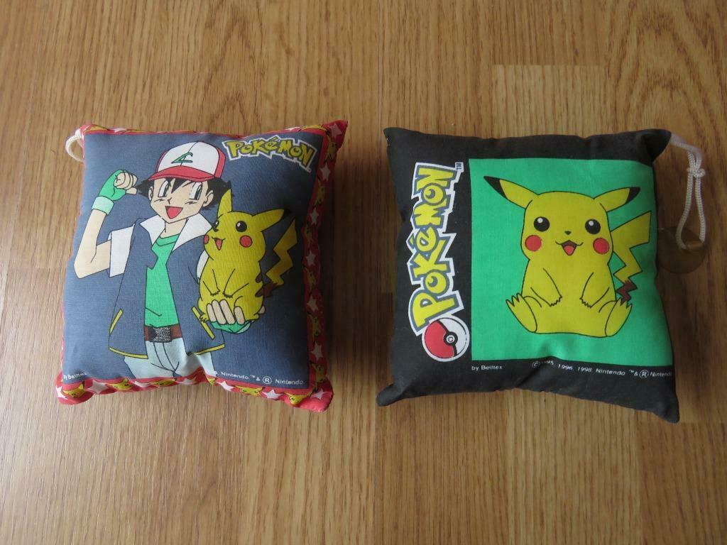 Vintage superbe petit coussin Pokemon annee 1983, Enlèvement ou Envoi, Comme neuf, Autres types