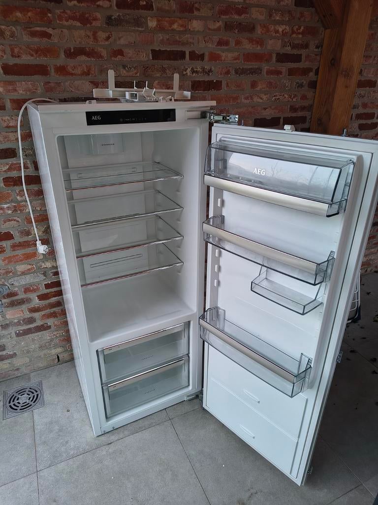 AEG SKE81426zc inbouwkoelkast 140 CM defect, Enlèvement