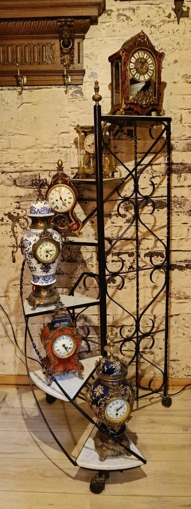 Smeedijzeren decoratie wenteltrap met marmer te koop., Ophalen