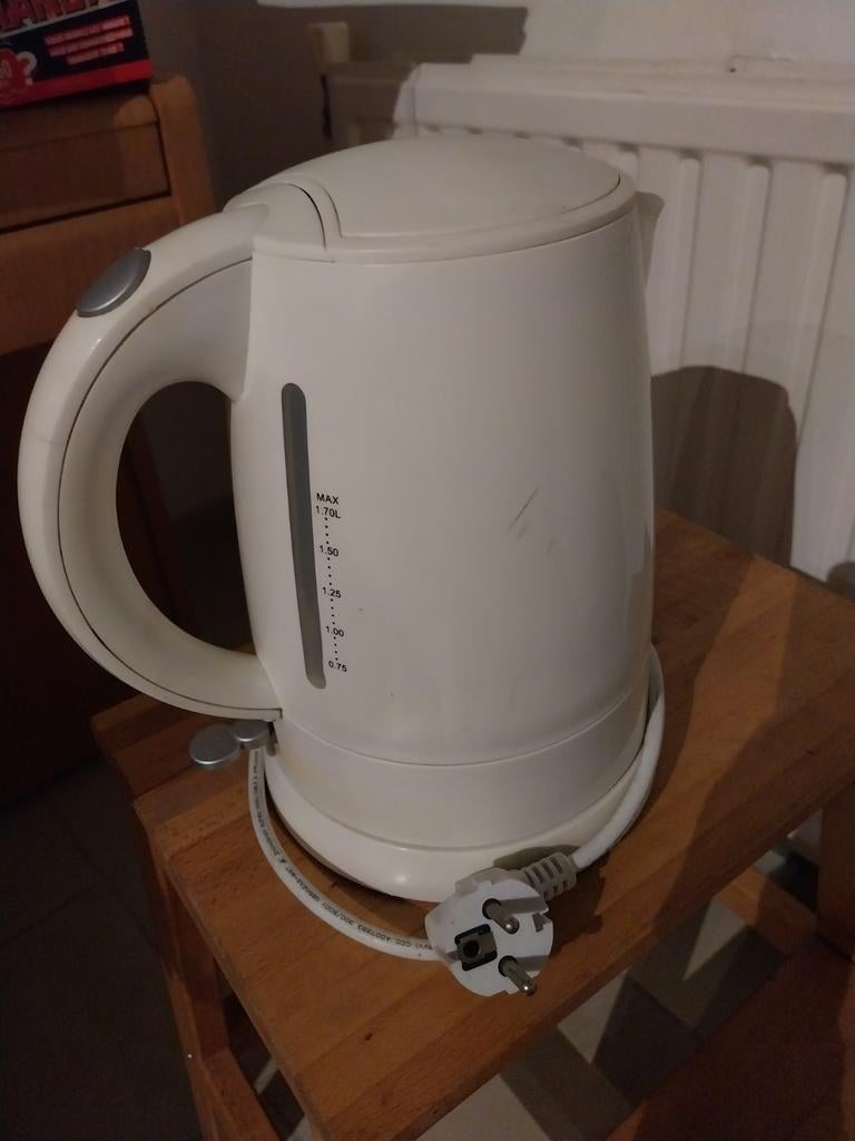 Bouilloire électrique .1.70 litres
