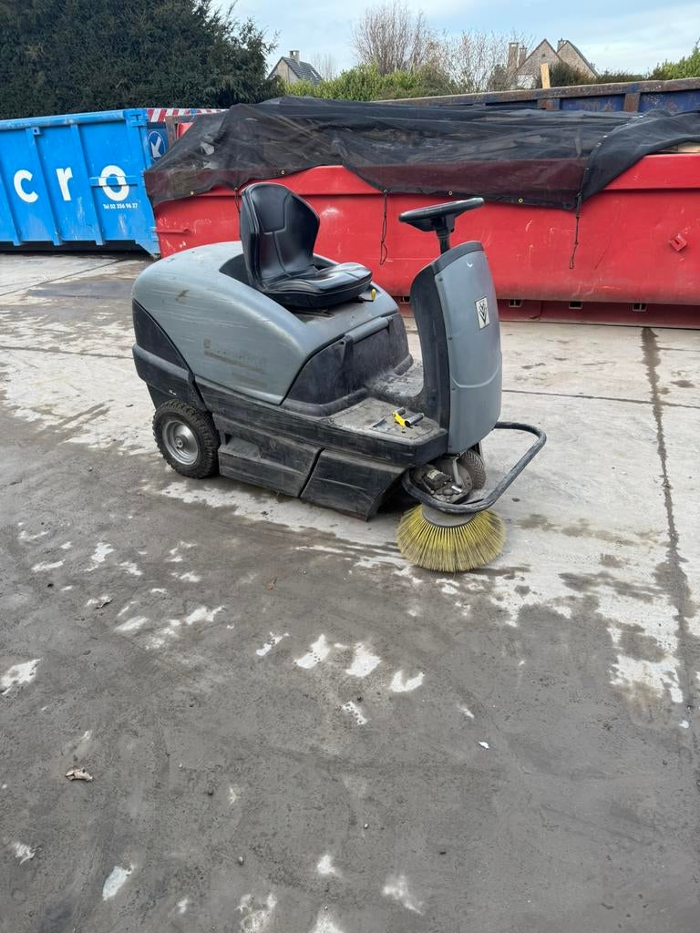 Veegmachine karscer, Zakelijke goederen, Ophalen