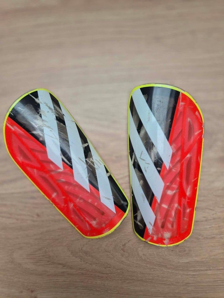 scheenbeschermers kind - Adidas, Sport en Fitness, Voetbal, Ophalen of Verzenden