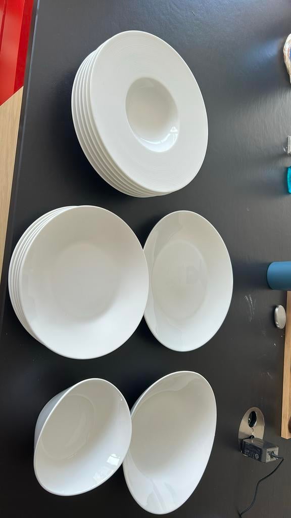Servies 6 personen - 5delig, Ophalen, Gebruikt, Bord(en), Effen