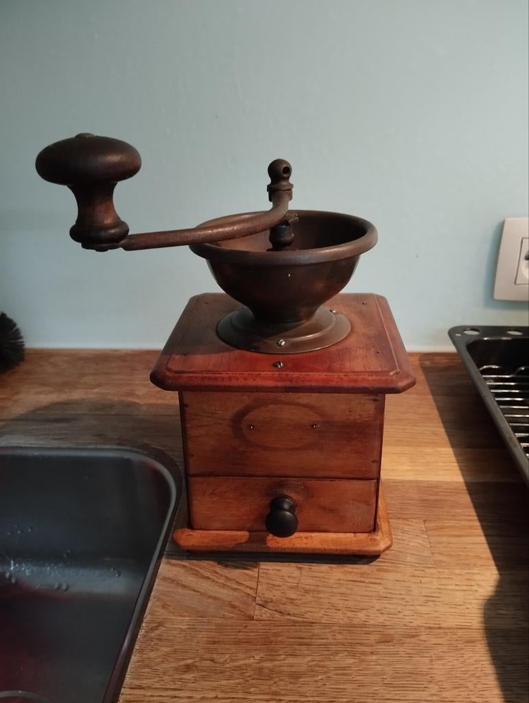 Koffiemolen vintage messing, Ophalen