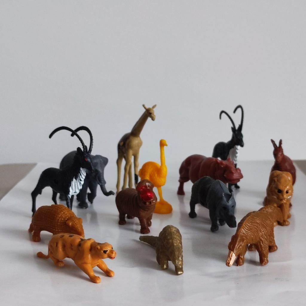 Lot de 14 figurines miniatures des animaux de la jungle, Enlèvement ou Envoi, Comme neuf