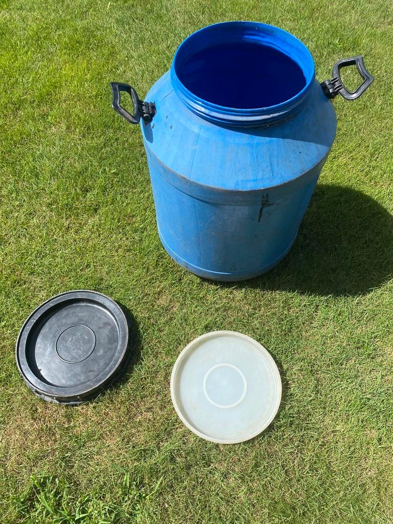 Blauw vat met deksel 60 L, Tuin en Terras, Ophalen of Verzenden, Zo goed als nieuw