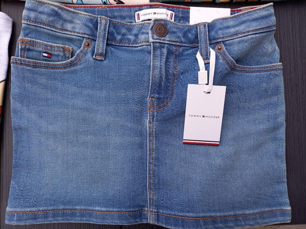 JUPE EN JEAN NEUVE Tommy Hilfiger taille 110 pour fille, Neuf, Robe ou Jupe, Enlèvement ou Envoi, Tommy Hilfiger