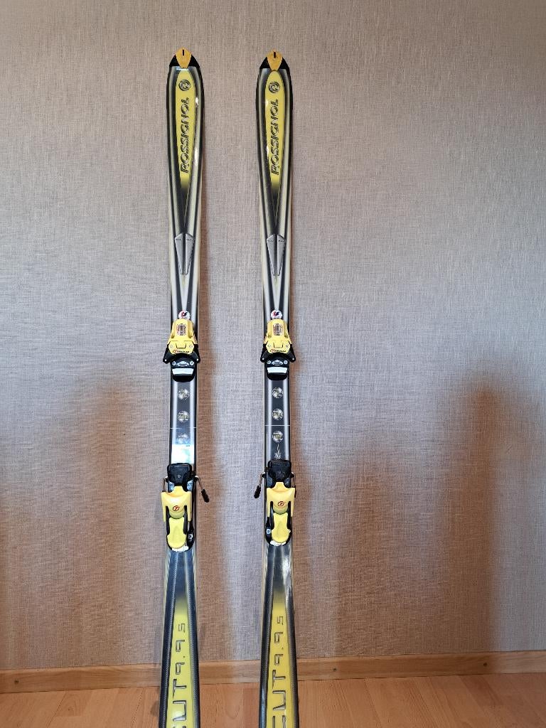 Skis ROSSIGNOL CUT 9.9 S (170 cm) + fixation TYROLIA 5T, 160 à 180 cm, Skis, Rossignol, Comme neuf