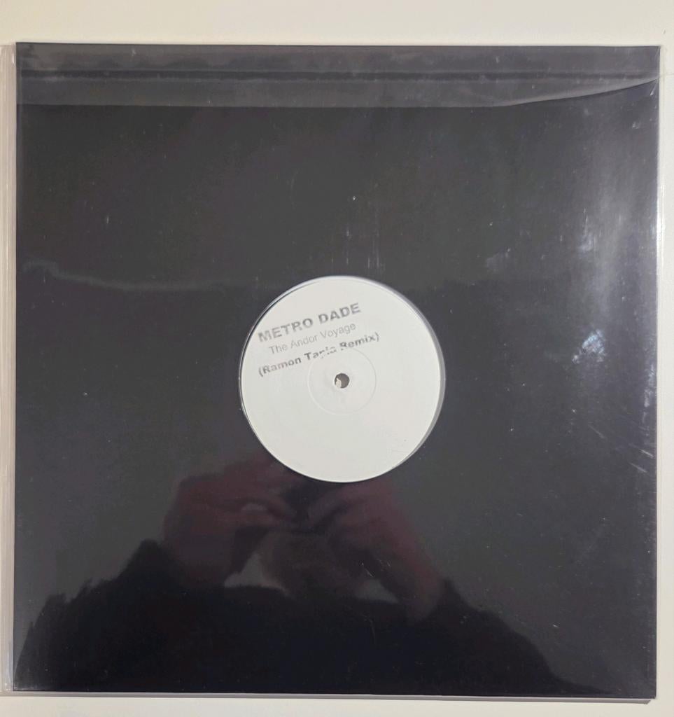 Metro Dade - The Andor Voyage Ramon Tapia Remix, Enlèvement ou Envoi