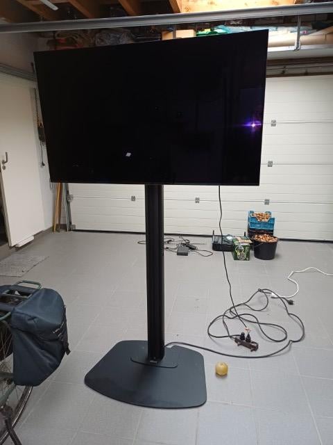TV stand vogel's f1544b ( TV is verkocht), Ophalen, Zo goed als nieuw