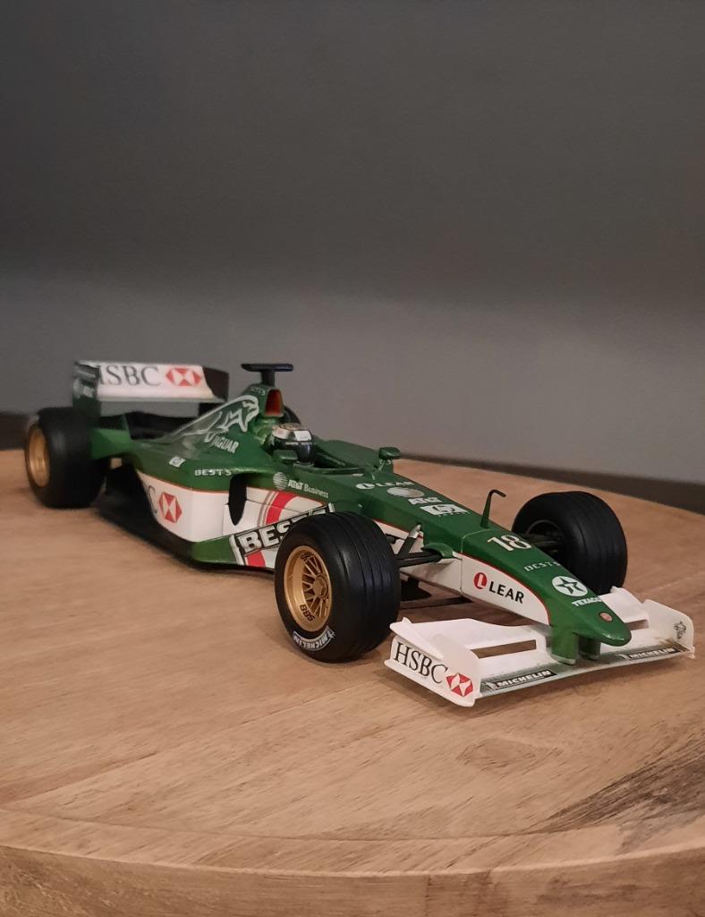 F1 Jaguar R1 Eddie Irvine saison 2000 moteur Cosworth, Enlèvement ou Envoi, Utilisé, Voiture, Burago
