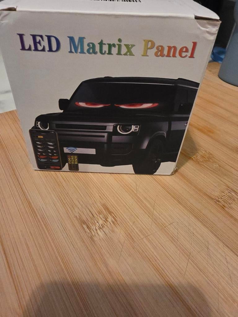 Led strip met bewegende ogen., Elektronische apparatuur, Ophalen
