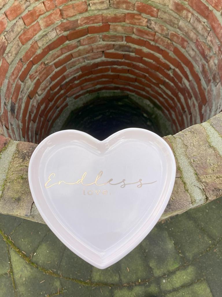 RIVERDALE ENDLESS LOVE SCHAAL HART LICHT ROZE NIEUW, Keramiek, Nieuw, Ophalen of Verzenden, Schaal of Schalen