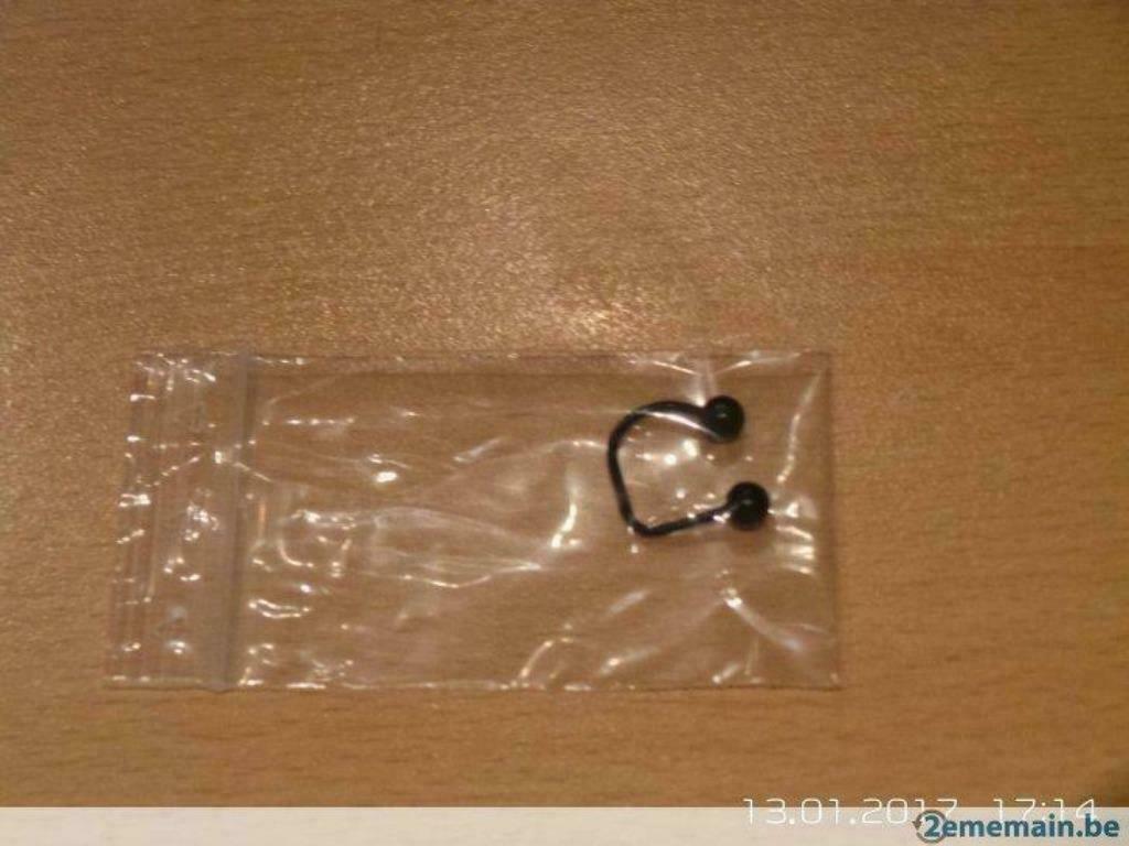 Piercing labret, Bijoux, Sacs & Beauté, Piercings, Enlèvement ou Envoi, Neuf, Acier, Piercing lèvre ou labret