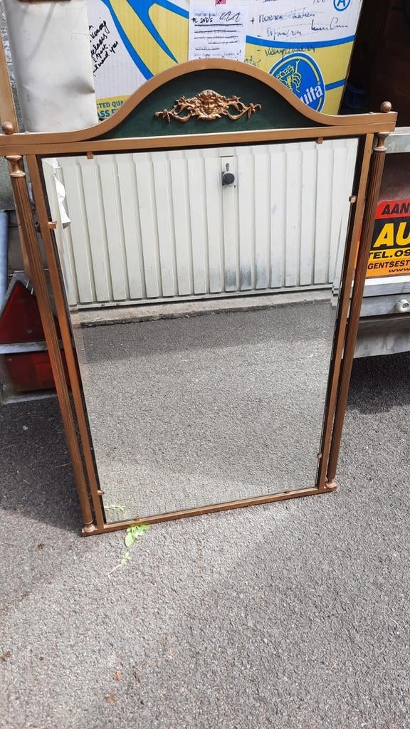 Antieke spiegel , geslepen glas en in koper ., Antiek en Kunst, Antiek | Spiegels, Ophalen